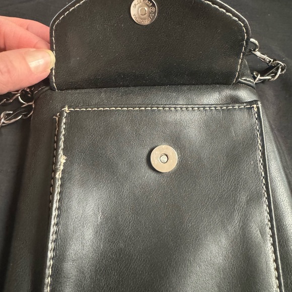 Rustic Couture Black Faux leather purse with chain strap. - Picture 12 of 16